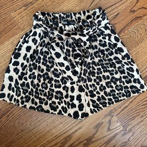 Zara leopard shorts size small